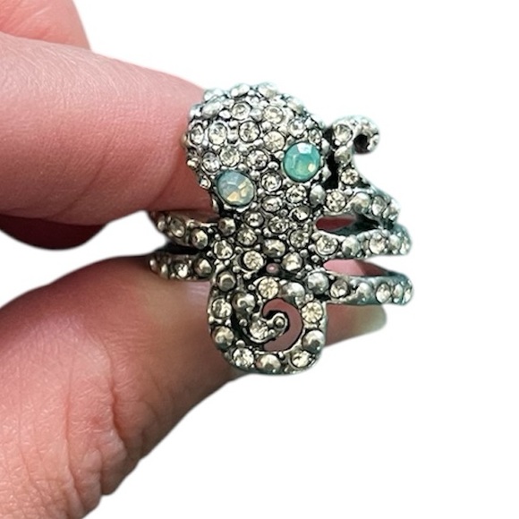 Octopus crystal embellished costume ring - Picture 1 of 4